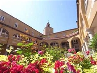 ���^�_�� ���Q